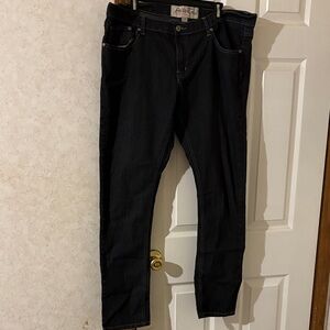 Aviva Plus 17/18 Dark Denim Skinny Jeans. NWOT.